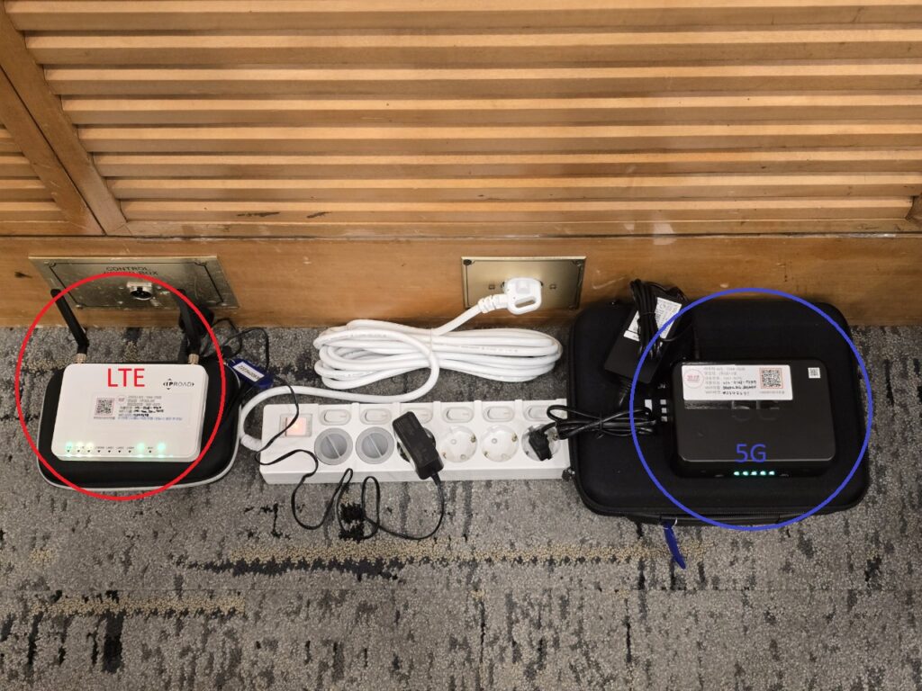 120명 규모의 오크밸리 무선 인터넷 설치 사례 3 5G 무선 라우터랑 LTE 무선 라우터
